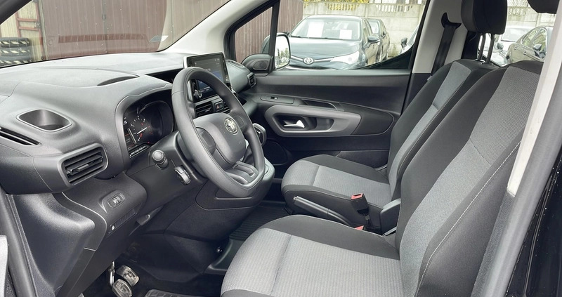 Toyota Proace City Verso cena 86900 przebieg: 49725, rok produkcji 2020 z Ostroróg małe 211